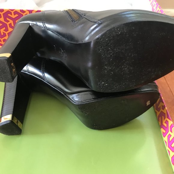 Tory Burch Black Leigh - Shiny Madras Boots/Booties – Size 71/2 - Picture 8 of 9